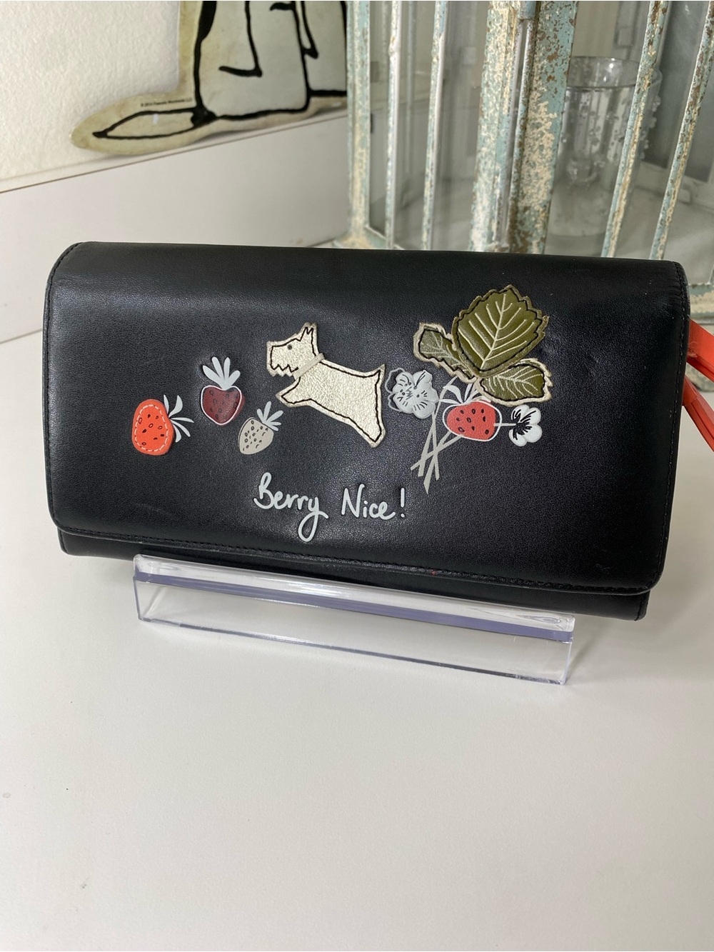 London Fog Berry Nice Strawberry Scotty Wallet